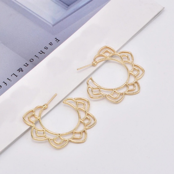 Boho Indie Floral Layered Hoop Gold/Silver Earring - Picture 2 of 7